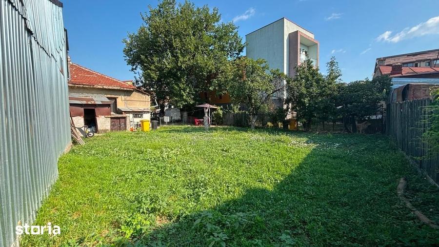 Casă cu Teren 500 Mp în Rahova