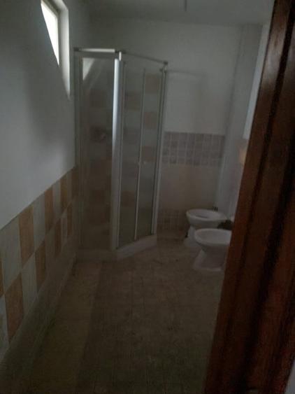 Casă individuală cu 8 camere cu Teren 1300 Mp în Marginea