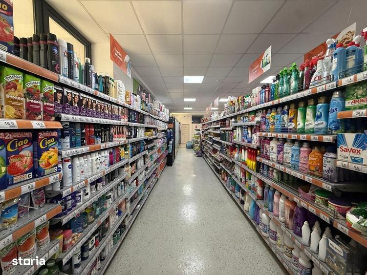 Spațiu comercial, de 204 mp, în Far