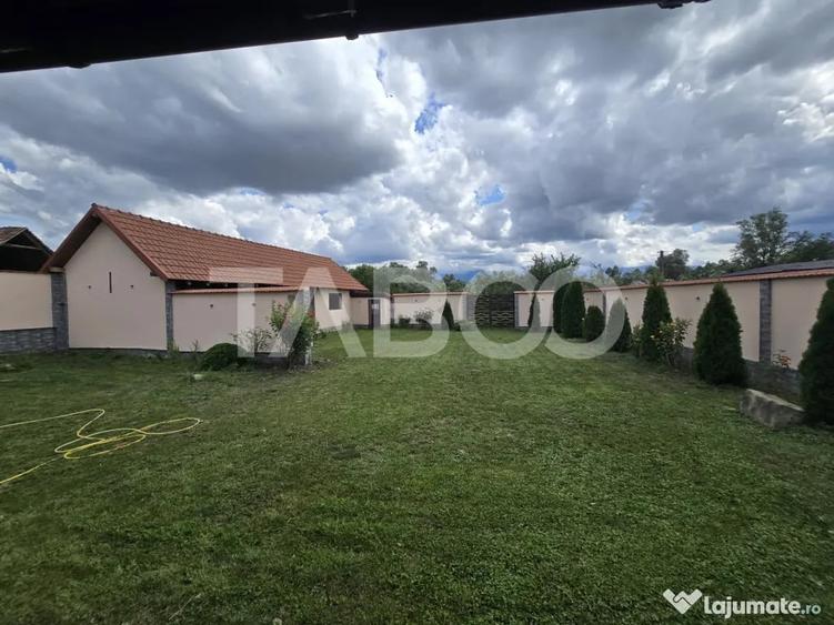 Casă cu 3 camere cu Teren 1255 Mp în Colun