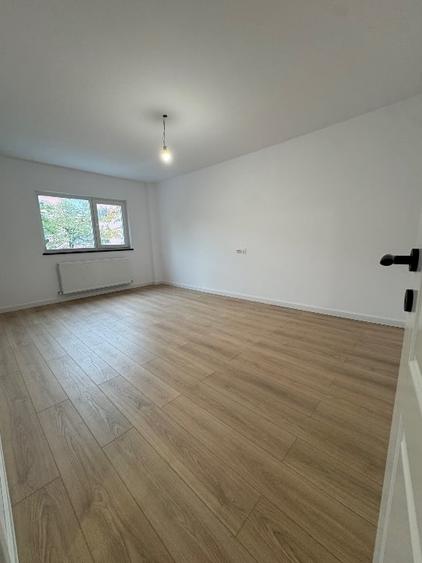 Apartament cu 2 camere decomandat în Nicolina
