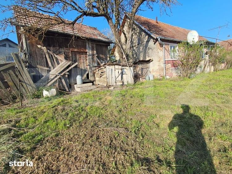 Casă cu 4 camere cu Teren 15000 Mp în Bichiș