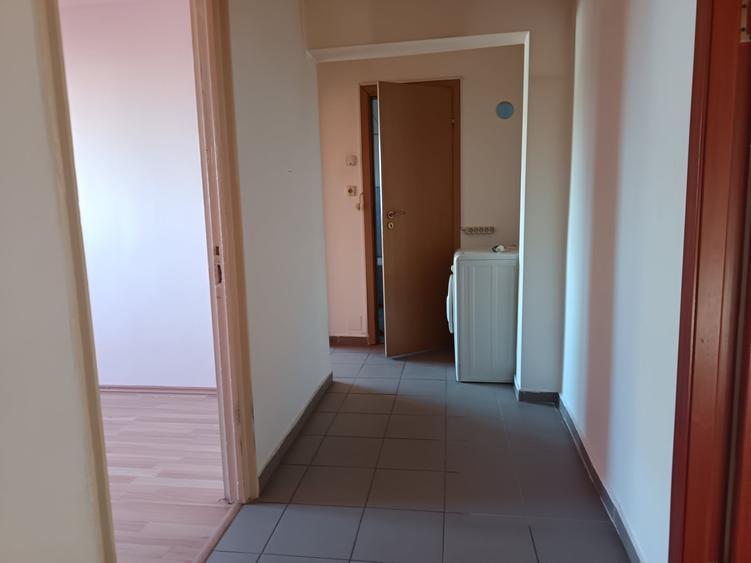 Apartament cu 3 camere decomandat în Pantelimon