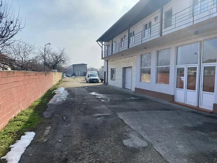 Spațiu comercial, de 595 mp, în Cornetu