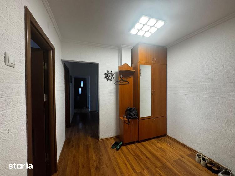 Apartament cu 3 camere decomandat în Banat