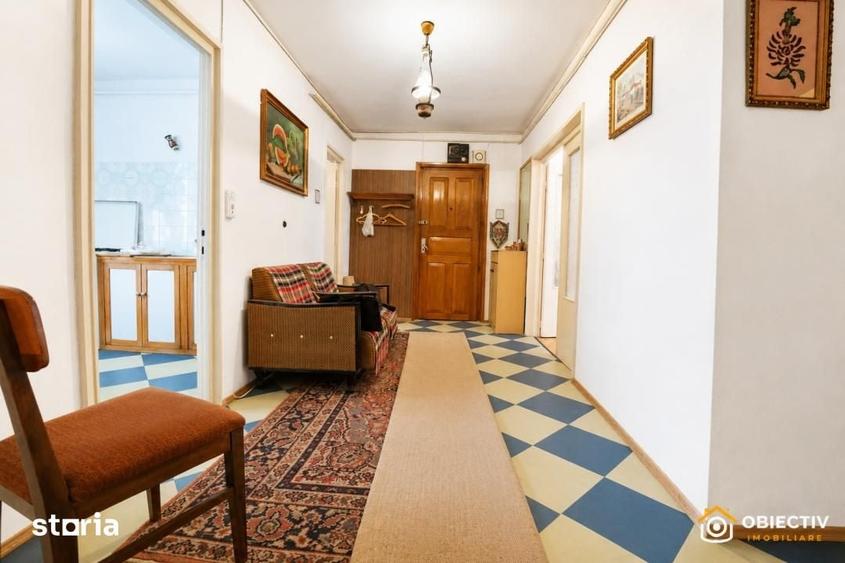 Apartament cu 3 camere decomandat în Dărmănești