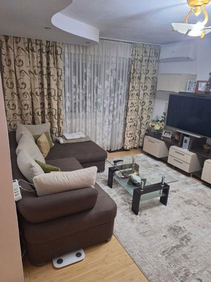 Vand apartament cu 4 camere, etaj.2, zona Crisana-Kisellef - 3