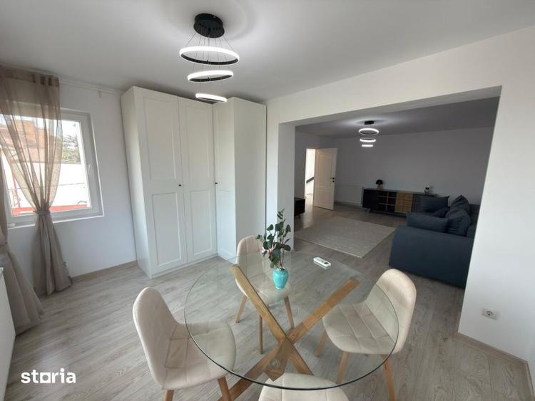 Apartament cu 3 camere decomandat în Ana Ipătescu