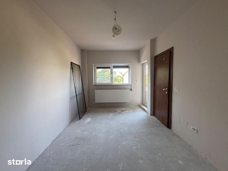Casă cu 6 camere cu Teren 168 Mp în Central