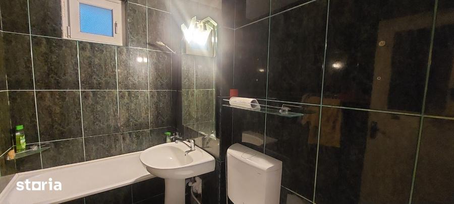 Apartament cu 3 camere decomandat în Dâmbu Pietros