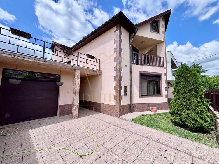 Casă individuală cu 13 camere cu Canalizare în Iosefin