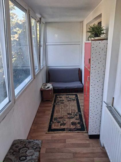 Apartament cu 3 camere decomandat în Dacia