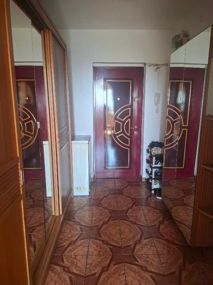 Apartament cu 2 camere decomandat în Brâncoveanu