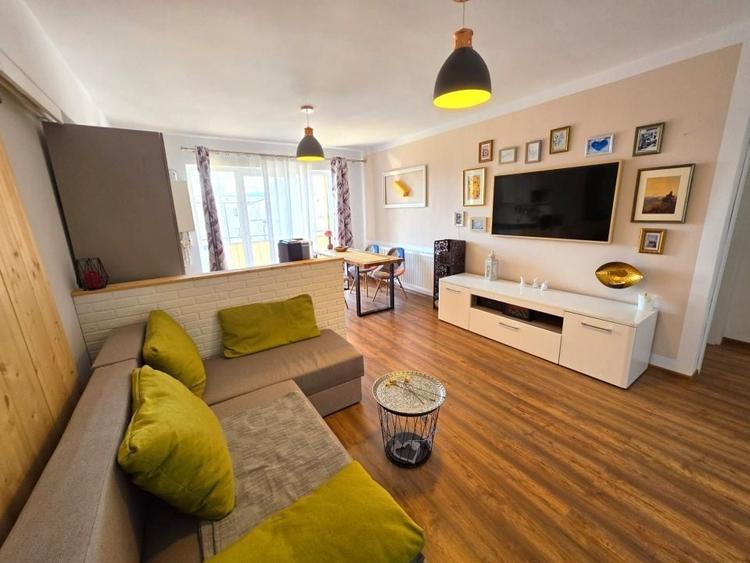 Apartament cu 3 camere semidecomandat, mobilat în Arhitecților - Calea Cisnădiei