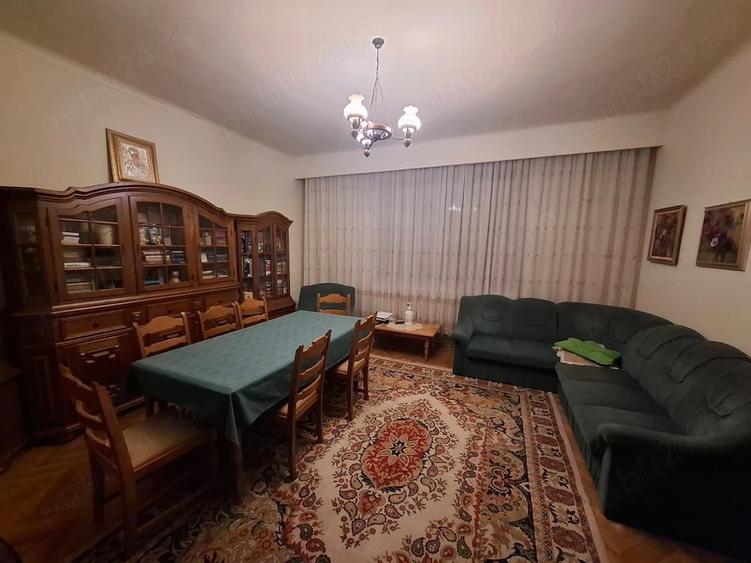 Casă cu 3 camere cu Teren 340 Mp în Central