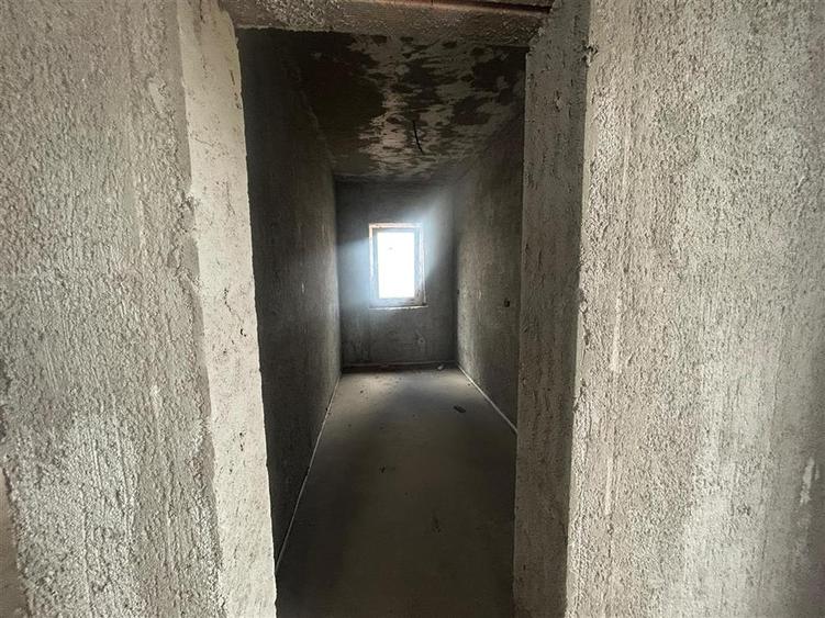 Casă individuală cu 4 camere cu Teren 400 Mp în Ipotești
