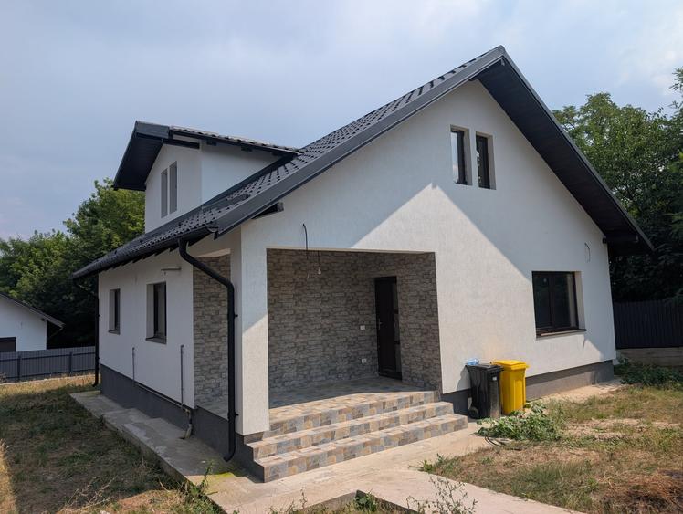 Casă individuală cu 3 camere cu Teren 390 Mp în Nord