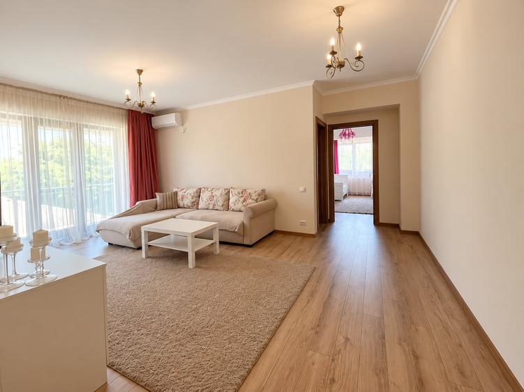 Apartament cu 3 camere decomandat, mobilat în Tei