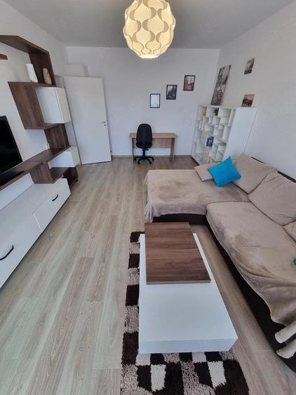 Apartament cu 2 camere decomandat în Răcădău