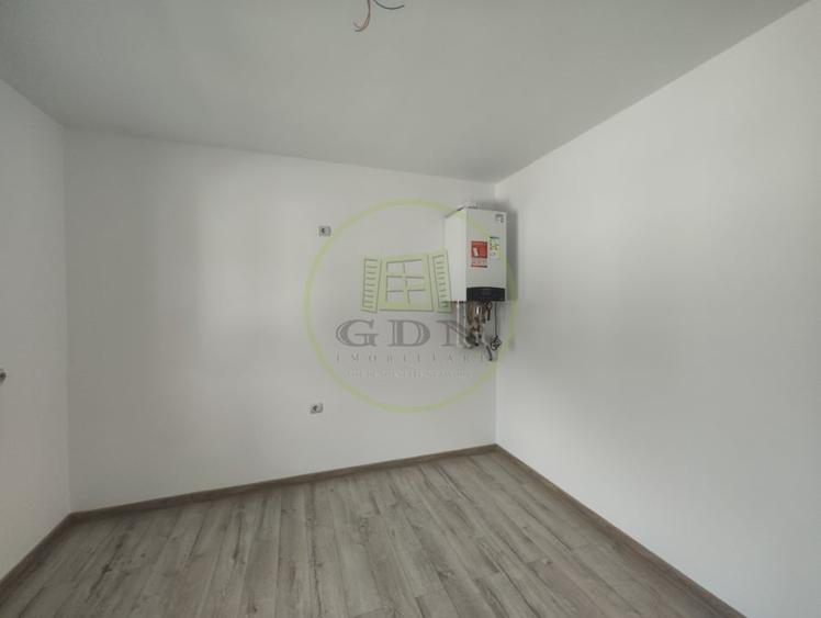 Casă individuală cu 3 camere cu Canalizare în Preajba