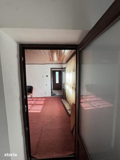 Casă cu 4 camere cu Teren 1600 Mp în Ulmeni
