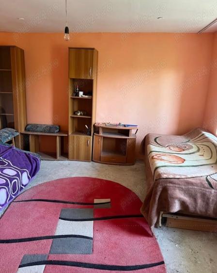 Casă cu 3 camere în Central