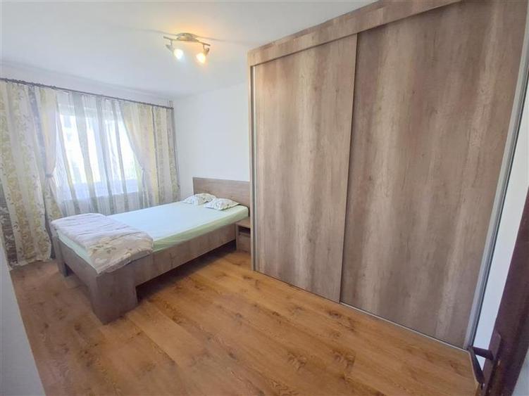 Apartament cu 2 camere nedecomandat, mobilat în Milcov