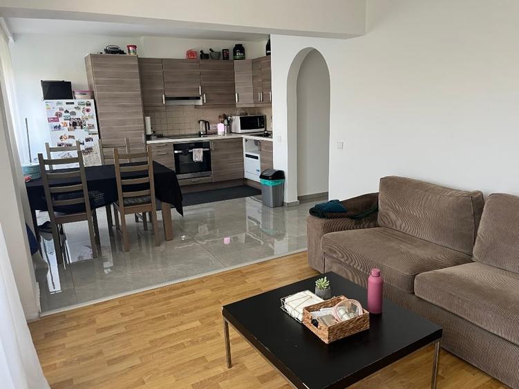 Apartament cu 3 camere decomandat, mobilat în Unirii
