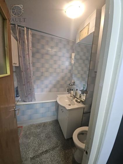 Apartament cu 3 camere decomandat în Tineretului