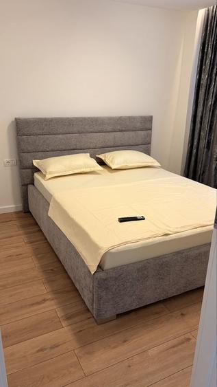 Apartament cu 3 camere decomandat în Exterior Vest