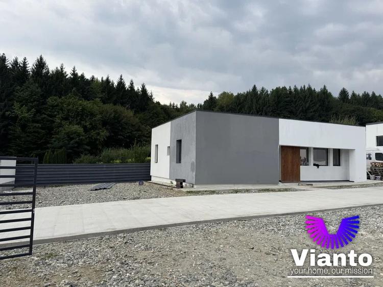 Casă cu 3 camere cu Canalizare în Vest