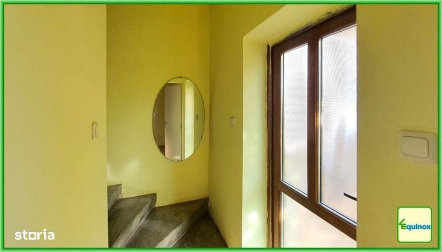 Casă cu 4 camere semidecomandat în Central