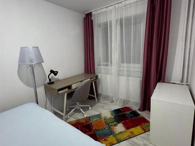Apartament cu 2 camere semidecomandat, mobilat în Valea Rosie