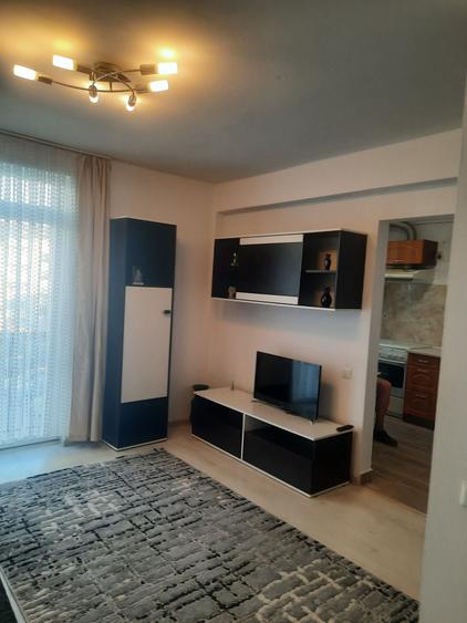 Apartament cu 2 camere decomandat în Florești