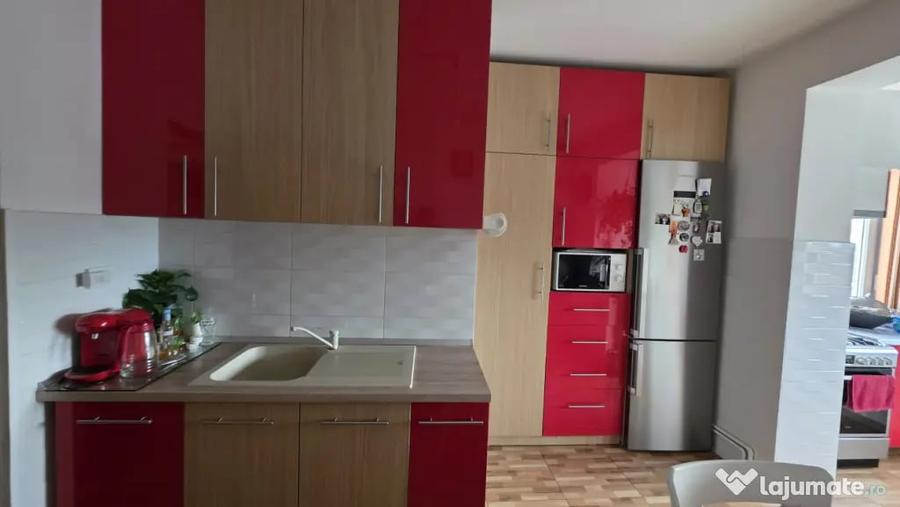 Apartament cu 3 camere decomandat în Ultracentral