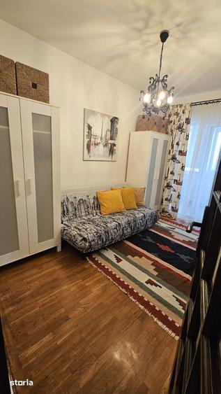 Apartament cu 3 camere în Aviatorilor