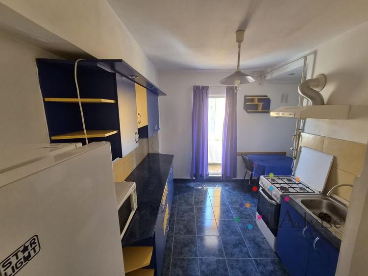 Apartament de 3 Camere pe Două Fețe, cu 2 Băi, 2 Balcoane și 2 Locuri de Parcare - 4