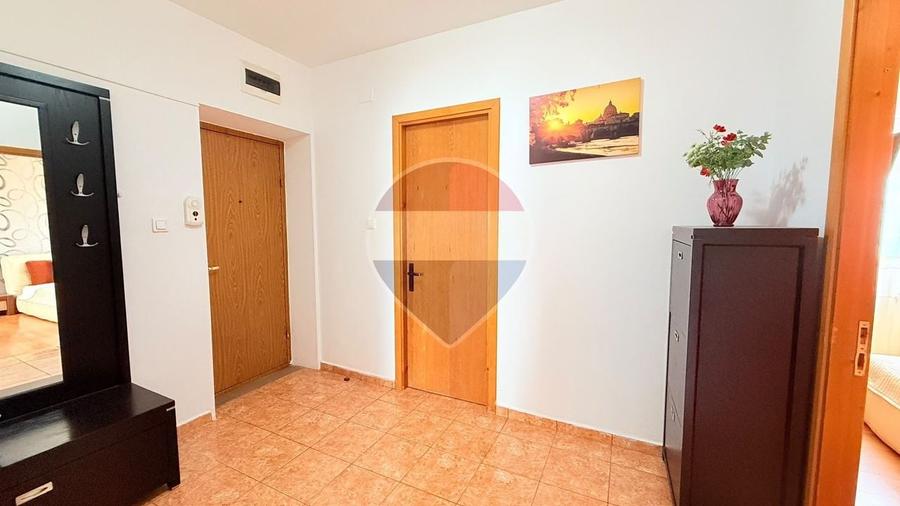 Apartament cu 2 camere decomandat în Drumul Taberei