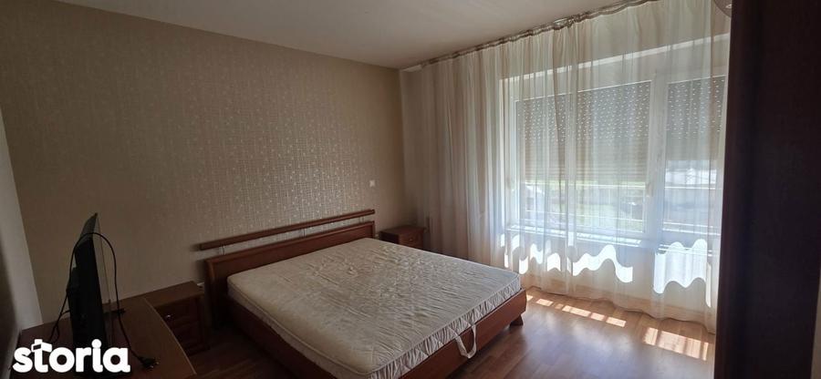 Apartament cu 2 camere decomandat în Est
