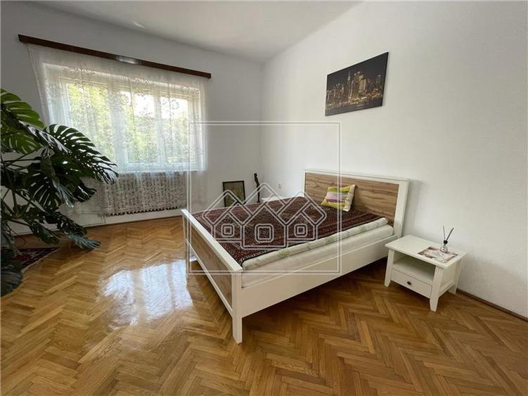 Apartament cu 4 camere circular în Central