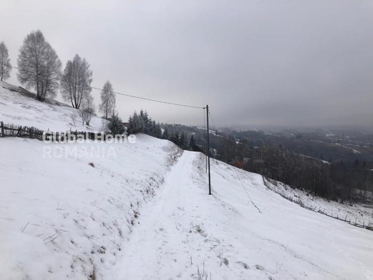 Teren Construcții intravilan de 725 mp, în Moieciu de Jos