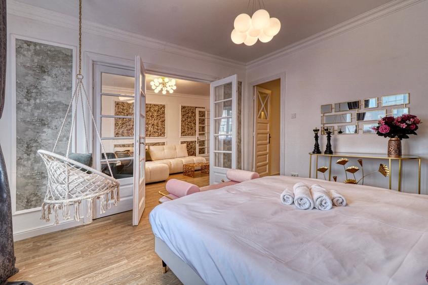 Apartament cu 2 camere decomandat în Moșilor