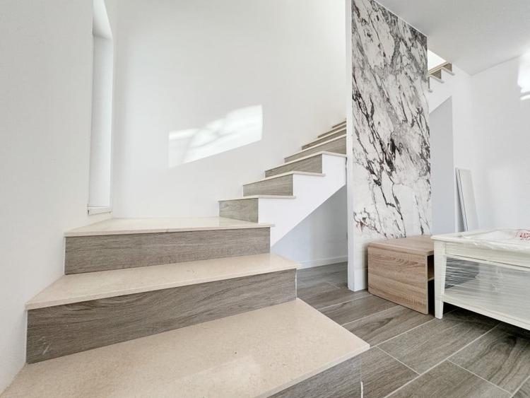 Duplex cu 5 camere cu Canalizare în Braytim