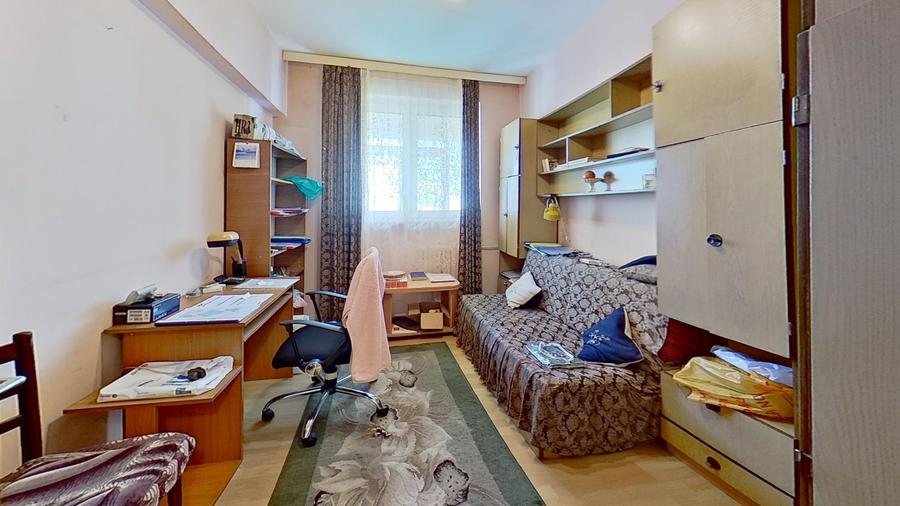 Apartament cu 3 camere decomandat în Pantelimon