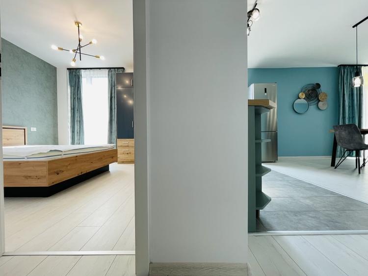 Apartament cu 2 camere semidecomandat, mobilat în Take Ionescu