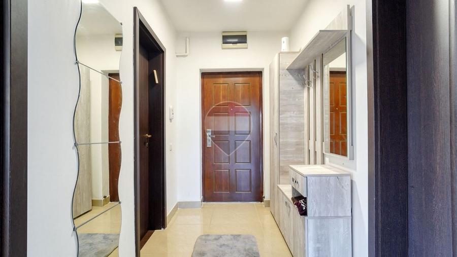 Apartament cu 2 camere decomandat, mobilat în Sud