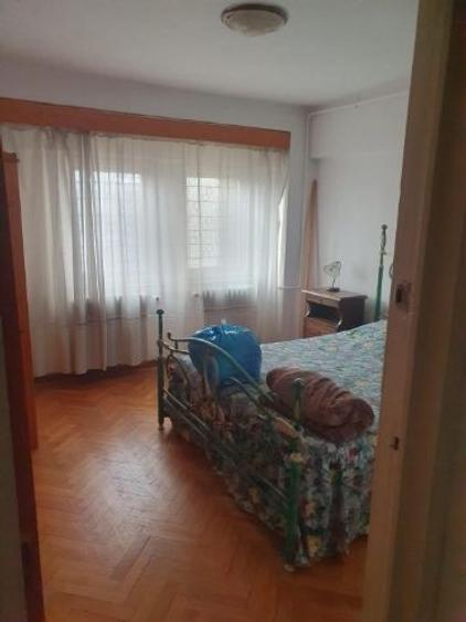 Apartament cu 4 camere decomandat în P-ța Unirii - 3