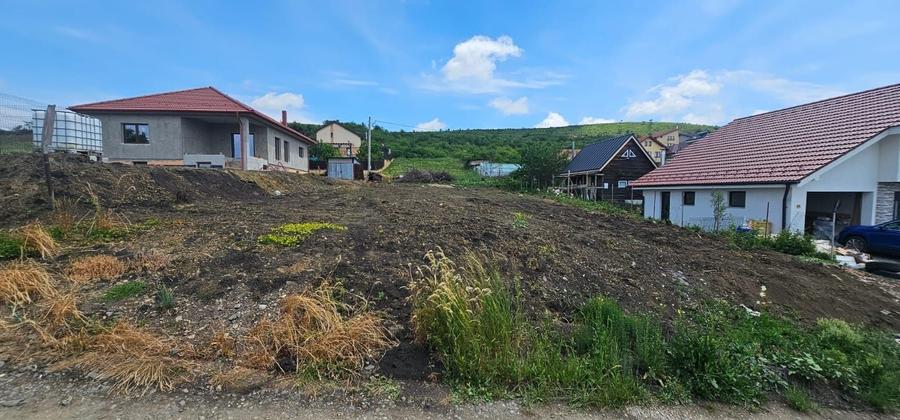 Teren de 756 mp, în Chinteni