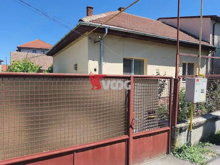 Casă cu 2 camere cu Teren 392 Mp în Lunei