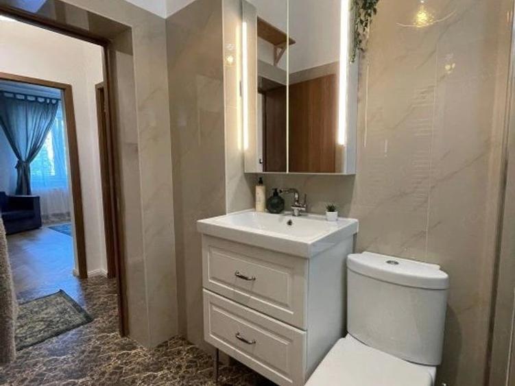 Apartament cu 2 camere decomandat în Dorobanți